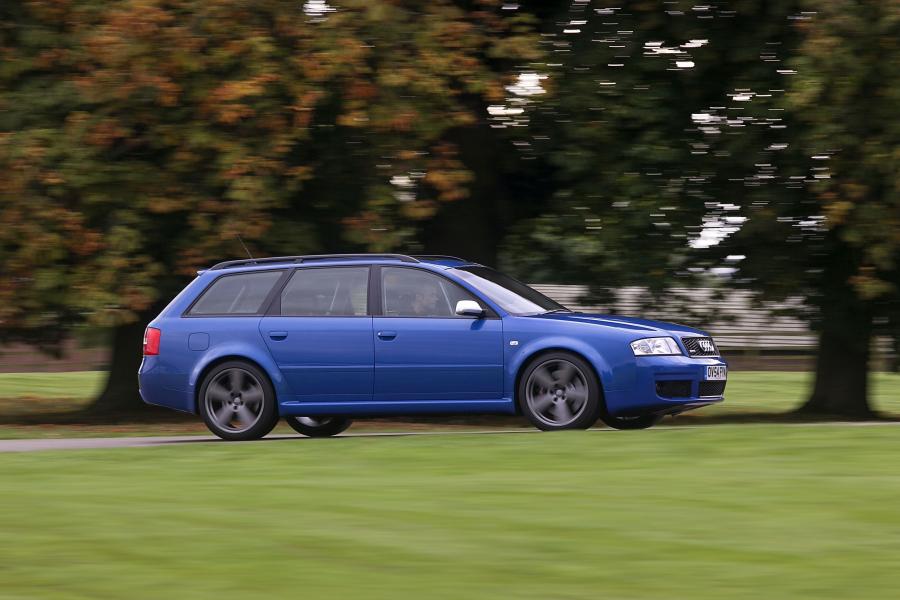  Audi RS6 plus Avant (4B, C5) 2004 года  (UK) (фото 5 из 14)